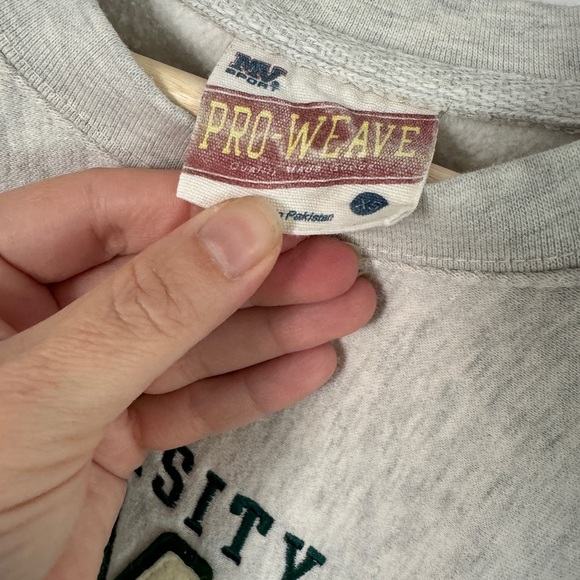 Vintage Collegiate University of Vermont Sweater - Picture 2 of 5